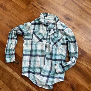 SO girl's soft flannel button up shirt